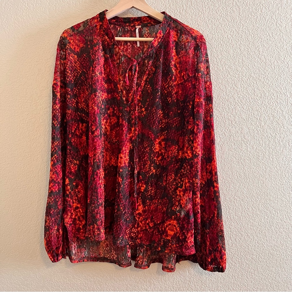 Free People Out for the Night Lace Front Tie Blouse Size Large NWT
